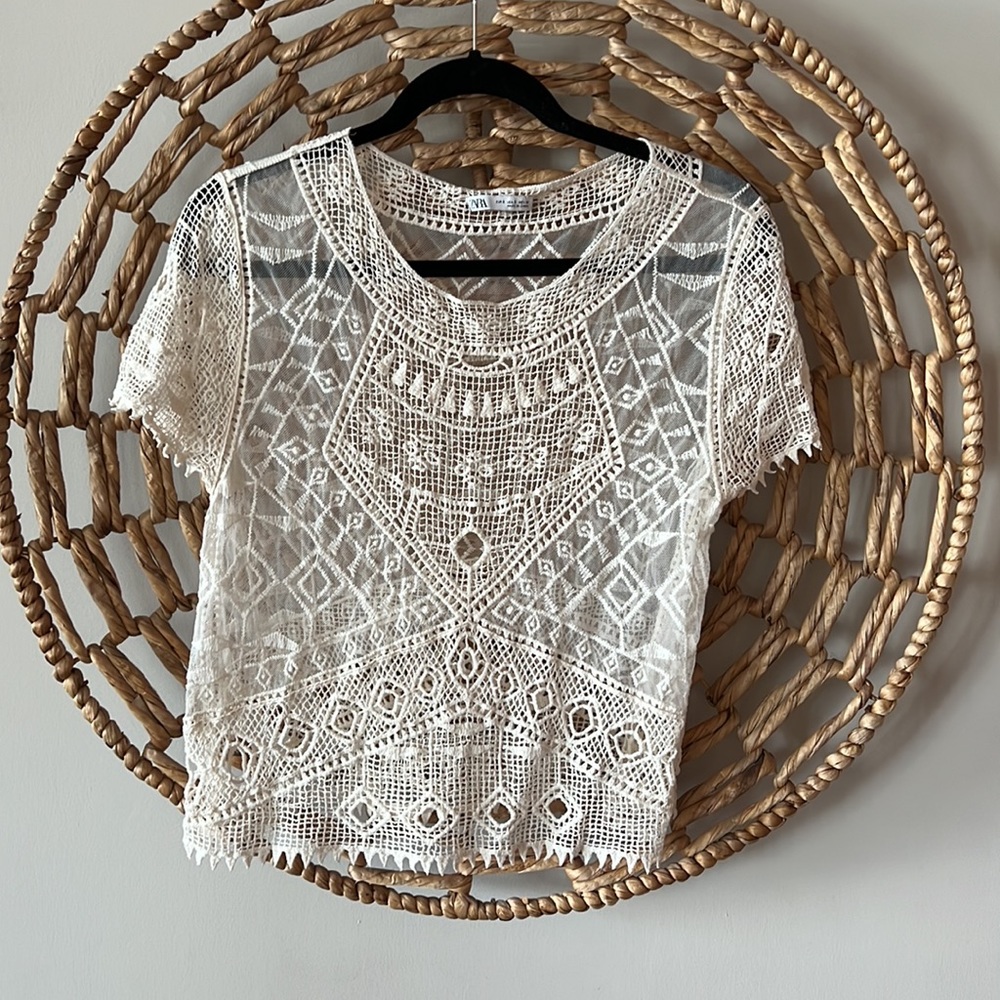 Zara Sheer Cream Colored Aztec Print Top-Size S
